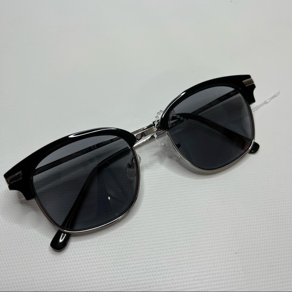 Peepers Black & Silver Clubmaster Sunglasses UNISEX - Picture 3 of 13